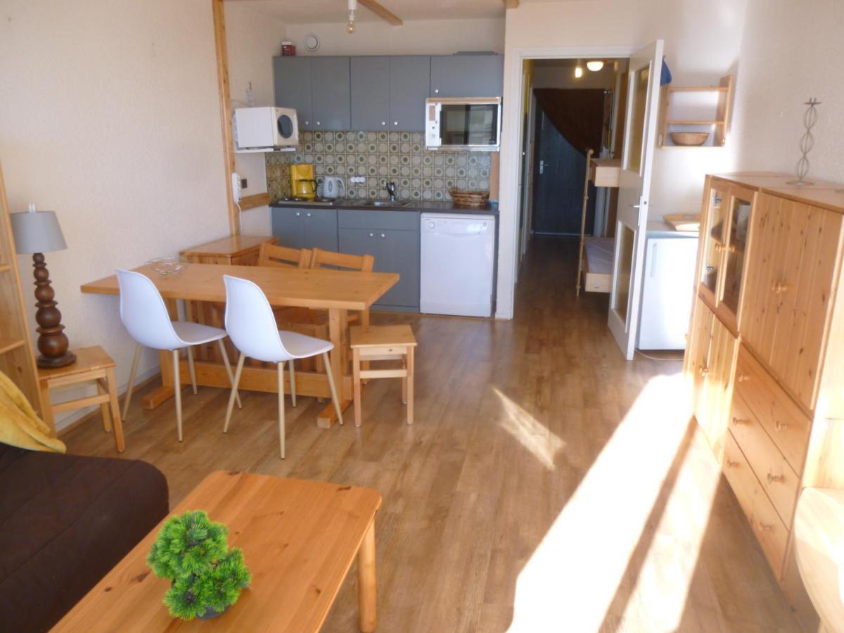 Studio Entier Au Calme Avec Vue Panoramique Exceptionelle A 1500M Lägenhet Comboursiere Exteriör bild